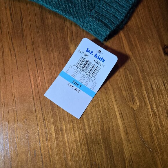 BT Kids Boy 5 2pc Green Sweater Red plaid shirt NWT - Picture 5 of 11